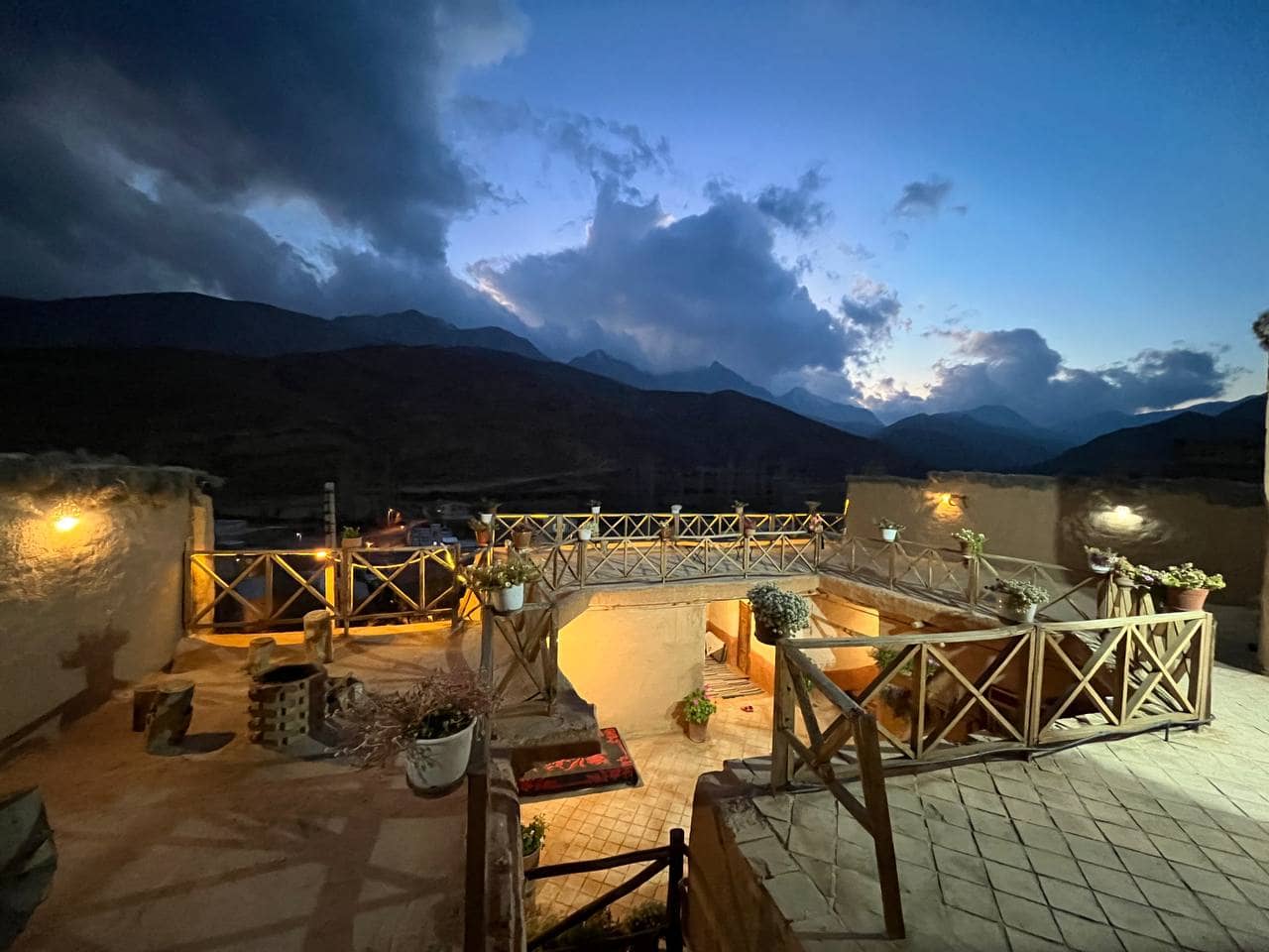 اجاره اقامتگاه بومگردی در مجن - 70 متری