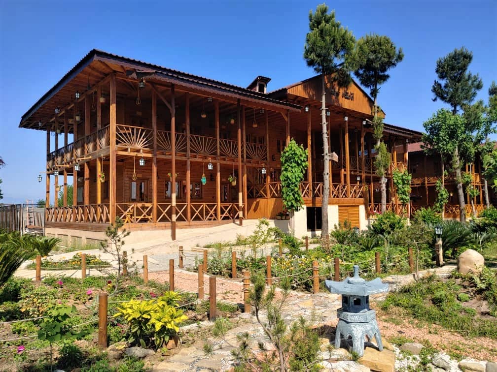 اجاره کلبه چوبی بومگردی در ملاسرا شفت