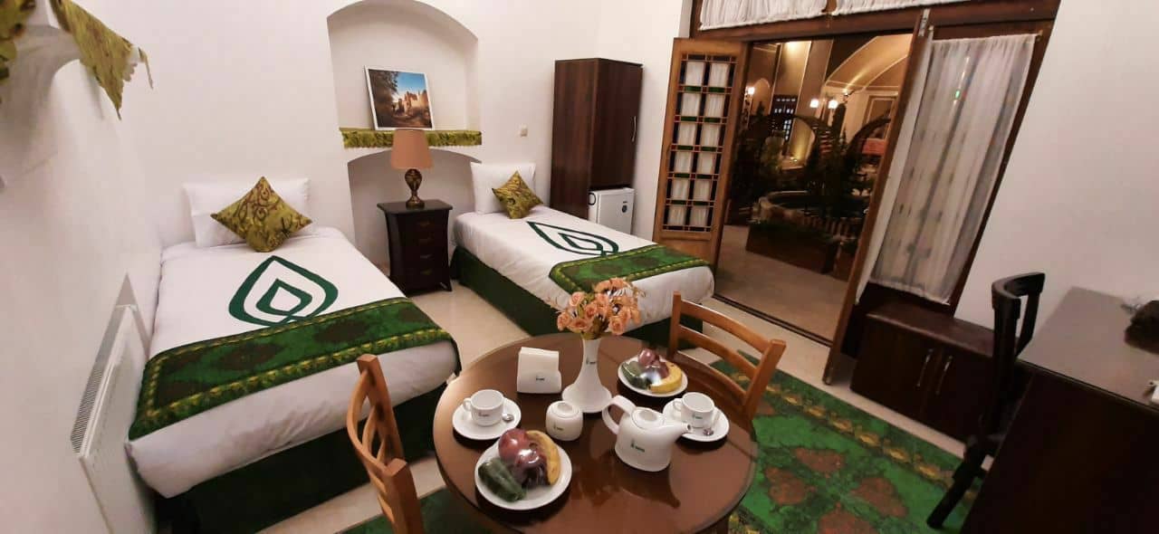 اجاره اتاق سنتی دو تخته در گلسرخ یزد