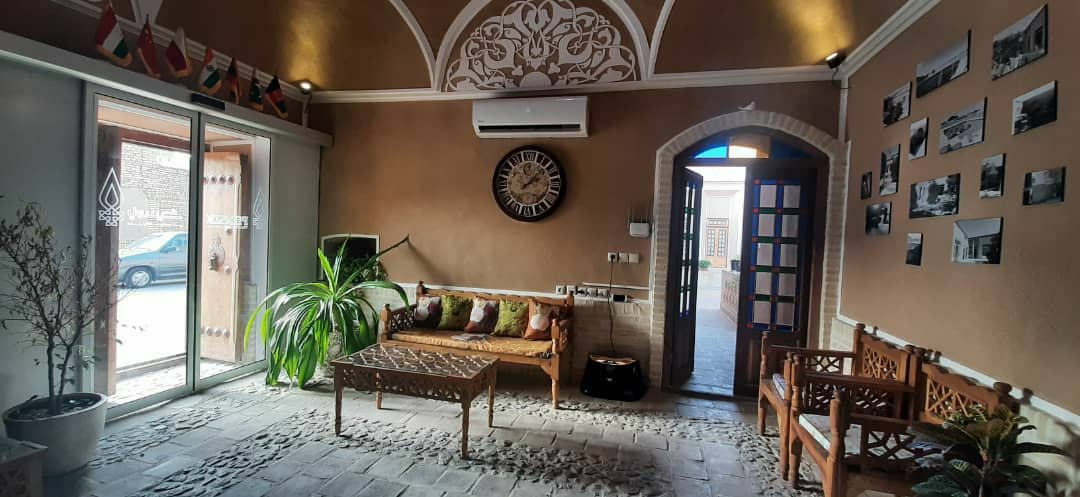 اجاره اتاق سنتی دو تخته در گلسرخ یزد