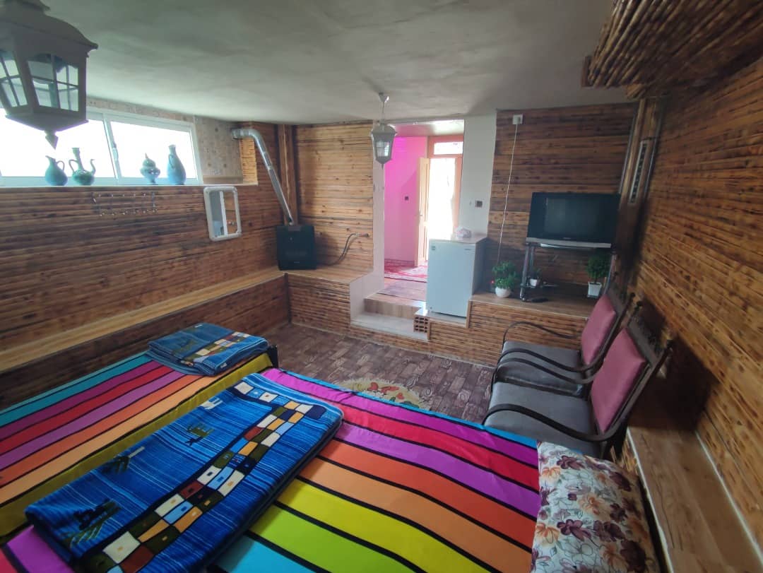 اجاره کلبه چوبی در روستای جمشیدآباد زیر آب- 104 سایه سار