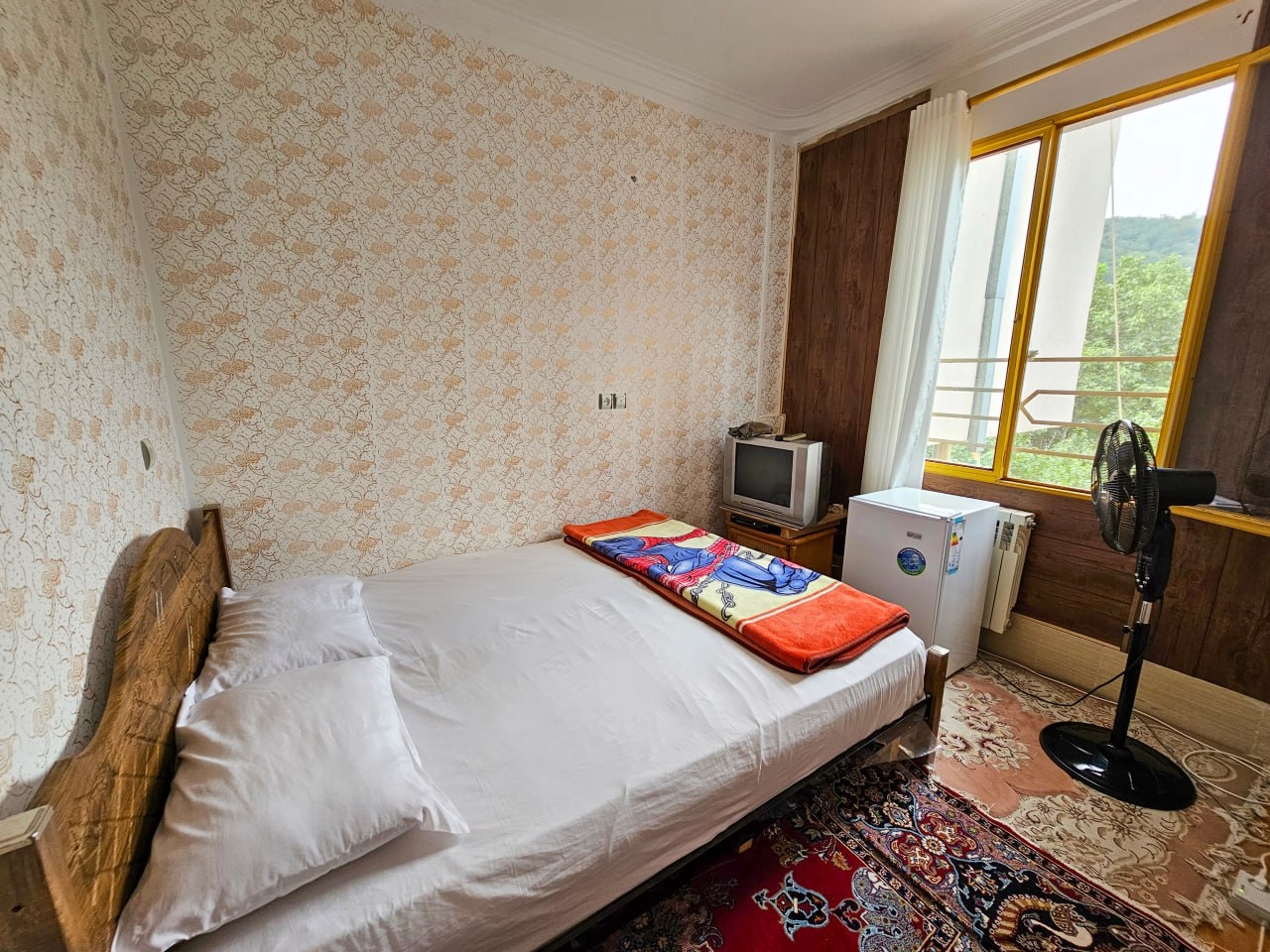 اجاره سوئیت جنگلی در روستای جمشیدآباد سوادکوه زیر آب - 200 چکاوک