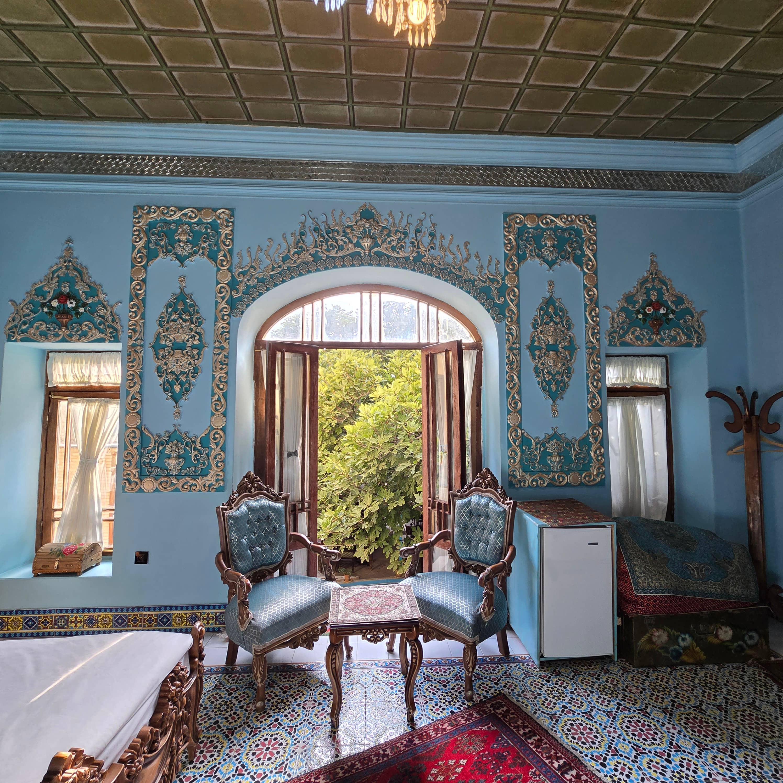 اجاره اقامتگاه سنتی در 9 دی شیراز - شاهنشین