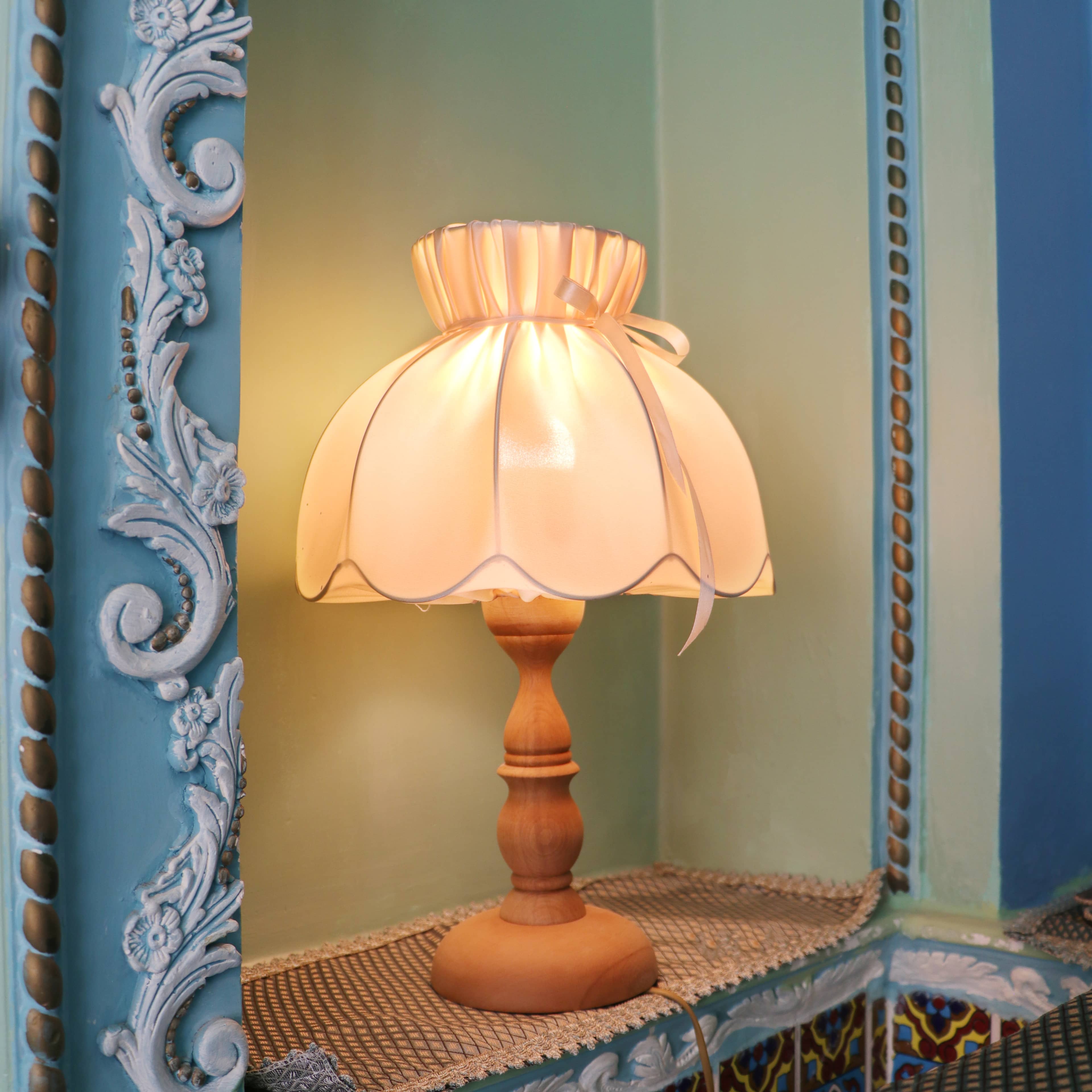 اجاره اتاق سنتی در 9 دی شیراز - گوشواره راست