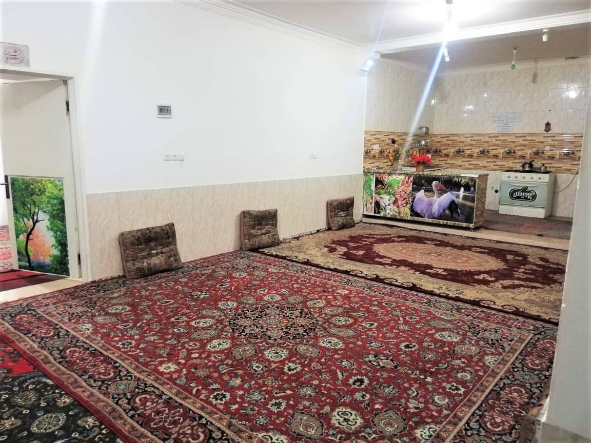 اجاره منزل ویلایی در طالقانی طبس - دربست حیاط دار