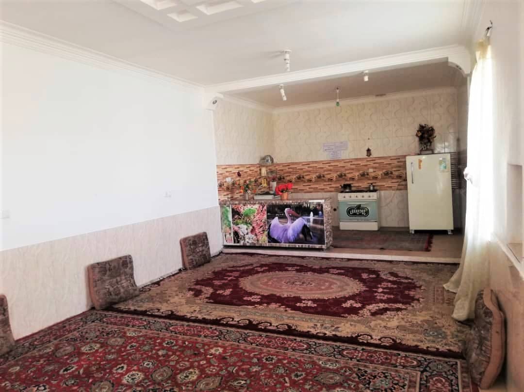 اجاره منزل ویلایی در طالقانی طبس - دربست حیاط دار