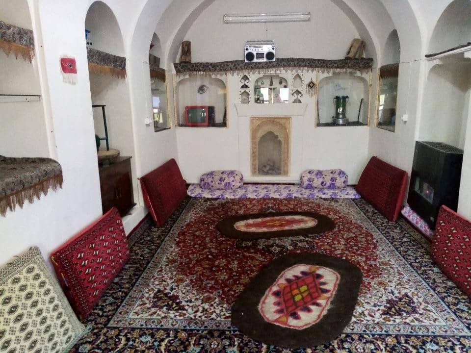 اجاره اقامتگاه سنتی در بیابانک سمنان - سرخه - شاهنشین