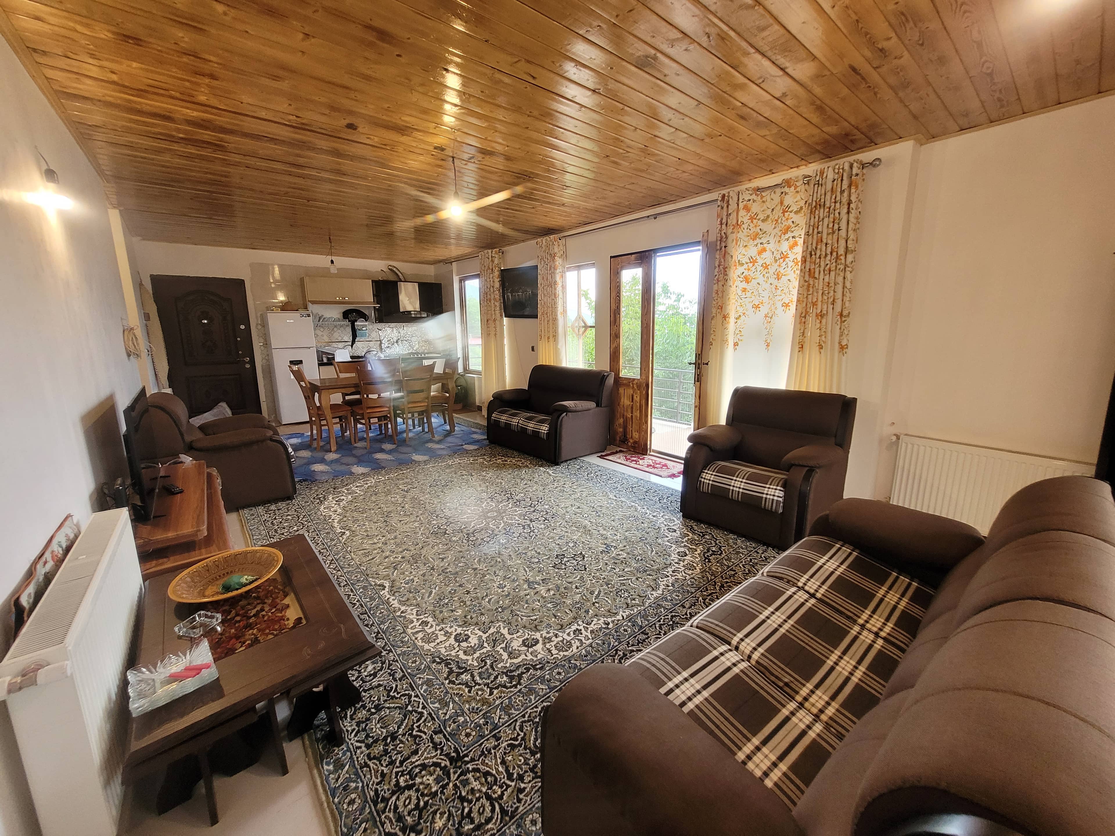 اجاره ویلا جنگلی دوخواب در روستای طویر مرزن آباد