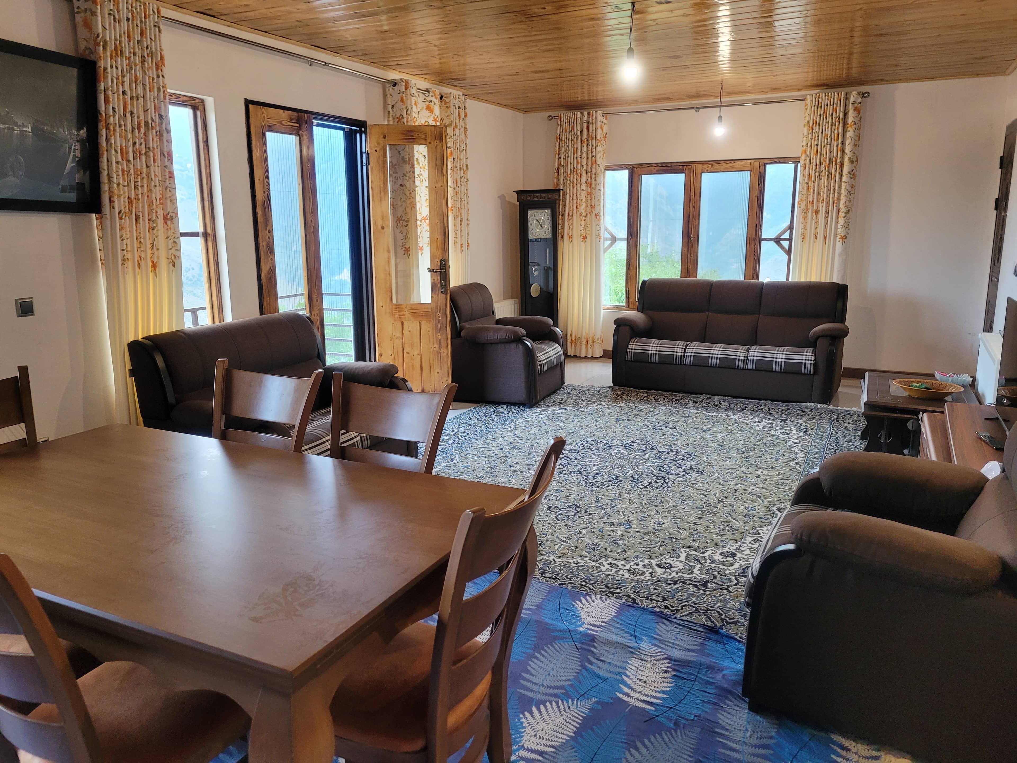 اجاره ویلا جنگلی دوخواب در روستای طویر مرزن آباد