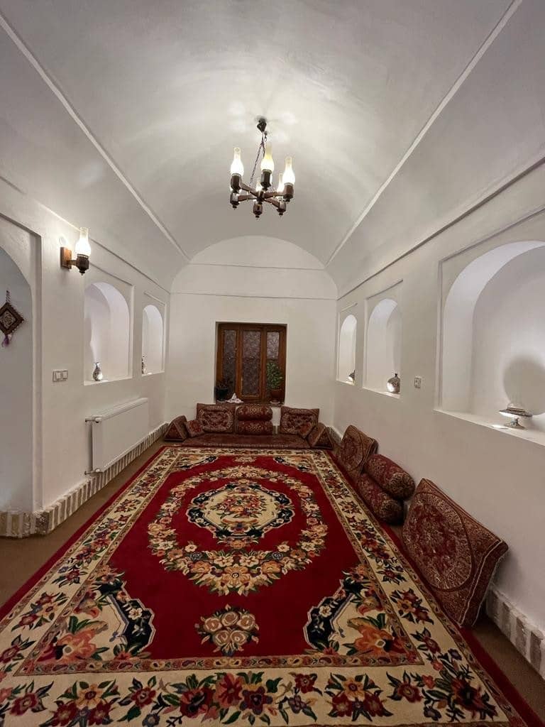 اجاره اتاق سنتی روستایی در برون فردوس - خان نشین