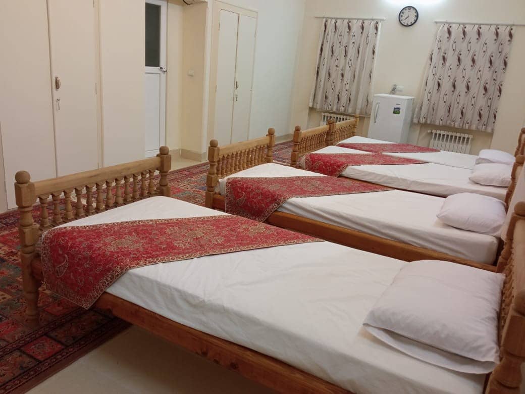 اجاره مهمانسرای سنتی در قیام یزد - 4تخته