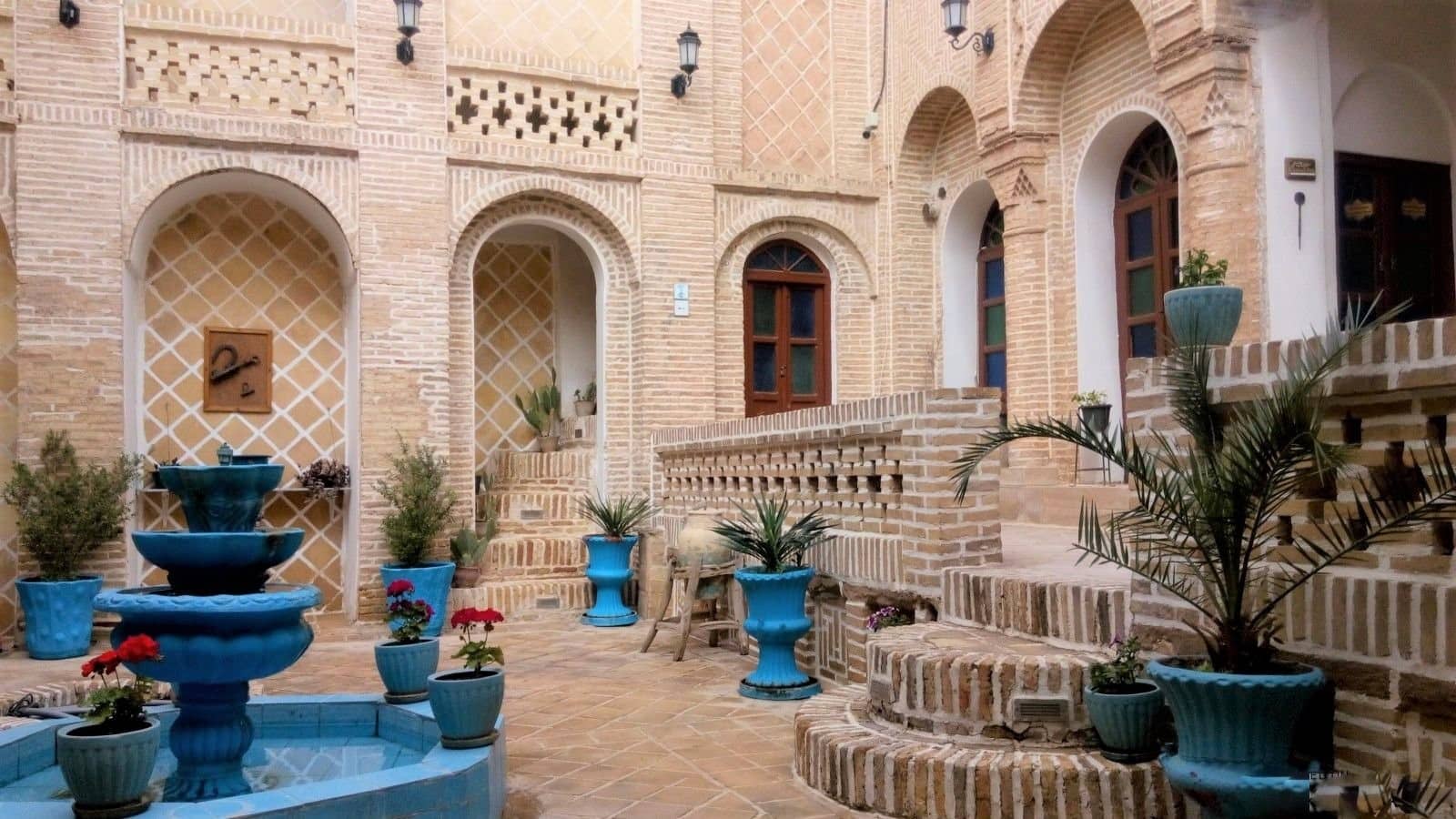 اجاره هتل سنتی در امام خمینی شوشتر - لشکر