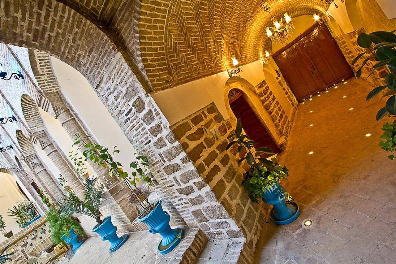 اجاره هتل سنتی در امام خمینی شوشتر - لشکر