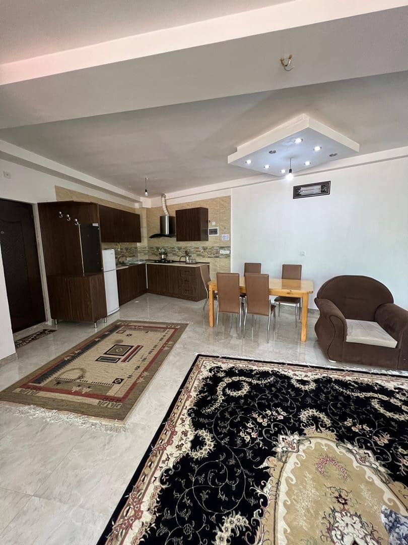 اجاره آپارتمان در جاده جنگلی تنکابن - طبقه دوم