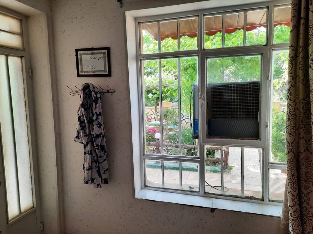 رزرو اتاق سنتی در روستای تشنیز شلمزار - 18 متری