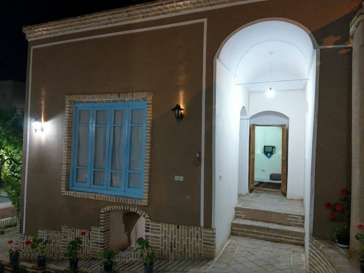 اقامتگاه بوم گردی سنتی در روستای فروتقه کاشمر