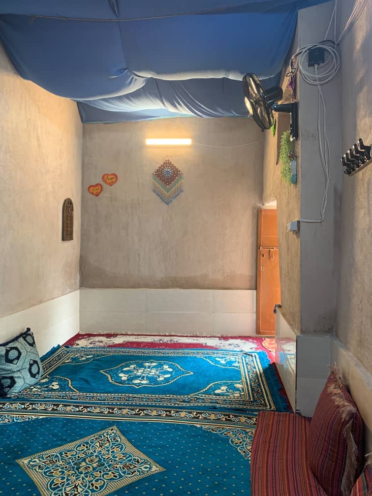 اجاره اتاق سنتی نزدیک ساحل در سیراف - سلیمان