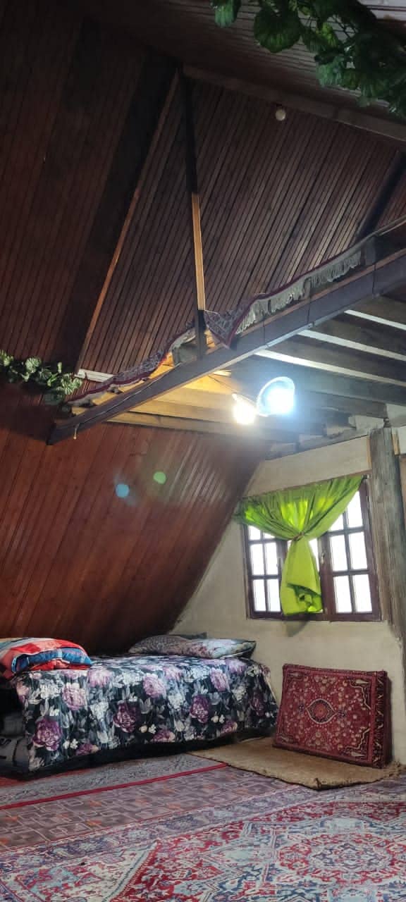 اجاره کلبه سوئیسی جنگلی در امره ساری - هلیا