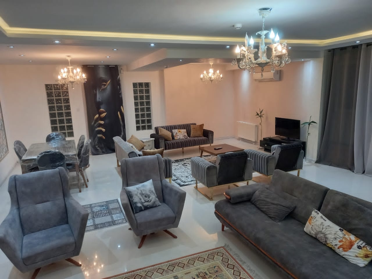 اجاره آپارتمان مبله در وکیل آباد فکوری-دوخوابه همکف