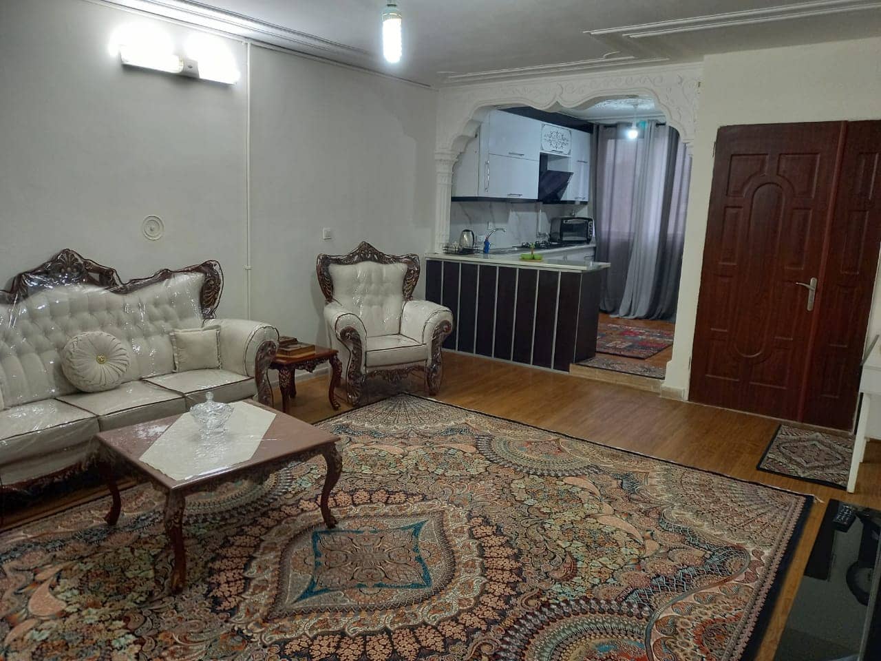 اجاره منزل مبله در دانش آموز - دوخوابه طبقه دوم