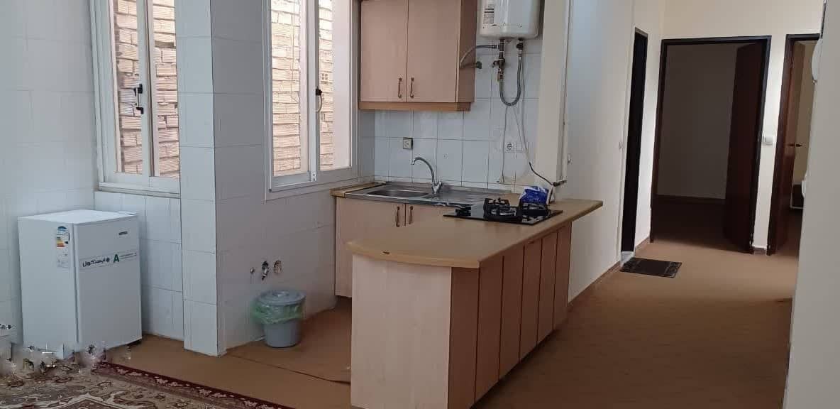 اجاره آپارتمان در خیابان جمهوری عسلویه - طبقه سوم