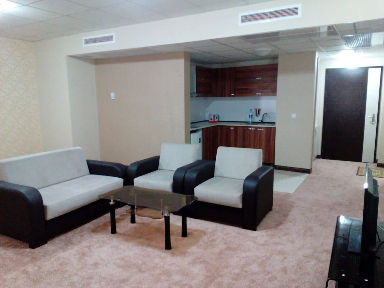 اجاره سوئیت در شیخ طبرسی مشهد-یک خوابه همکف