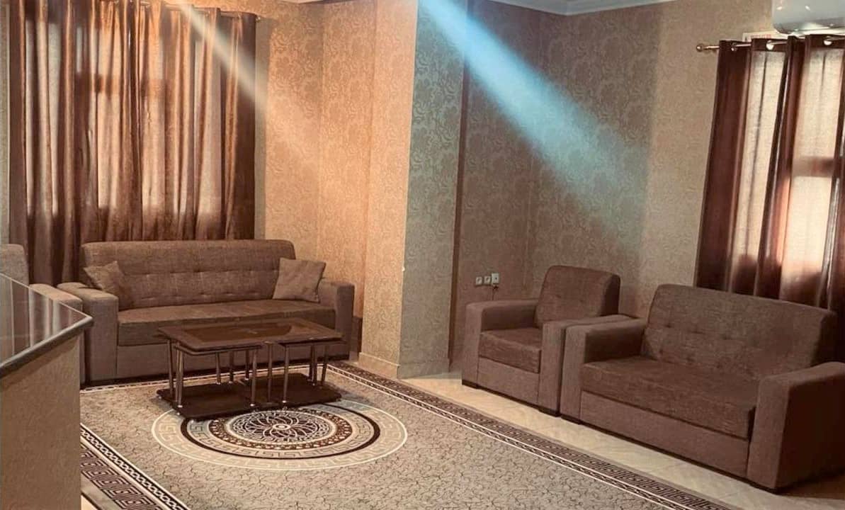 آپارتمان نزدیک ساحل در قشم - طبقه سوم