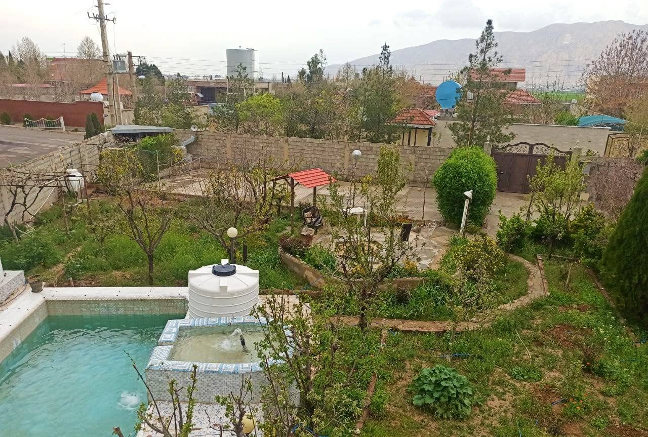 اجاره ویلا استخرروباز در زرقان - شیراز