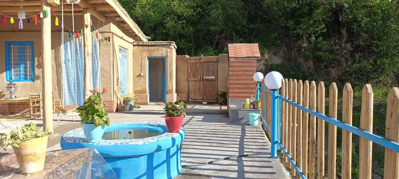 اجاره اقامتگاه سنتی در روستا قاباخ کلات
