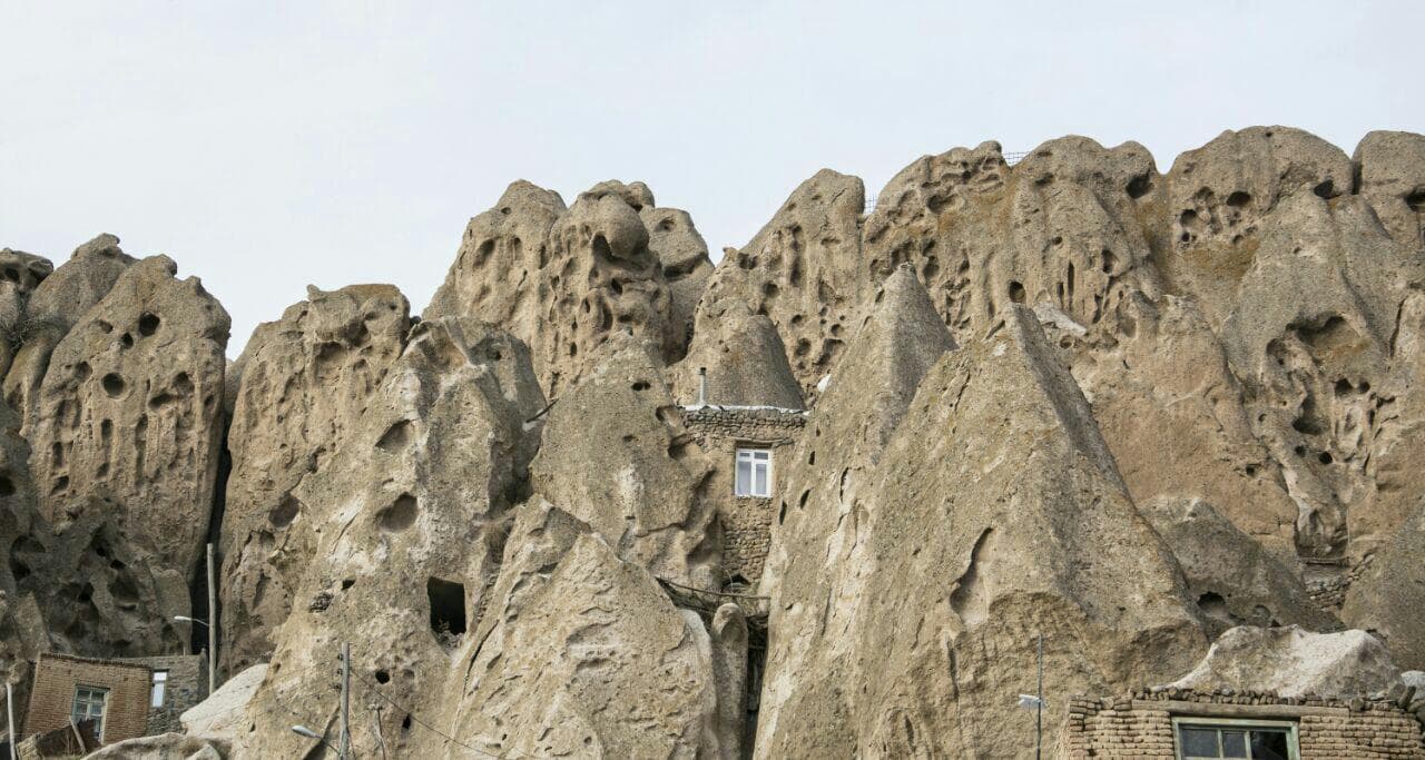 اجاره اقامتگاه صخره ای - کندوان