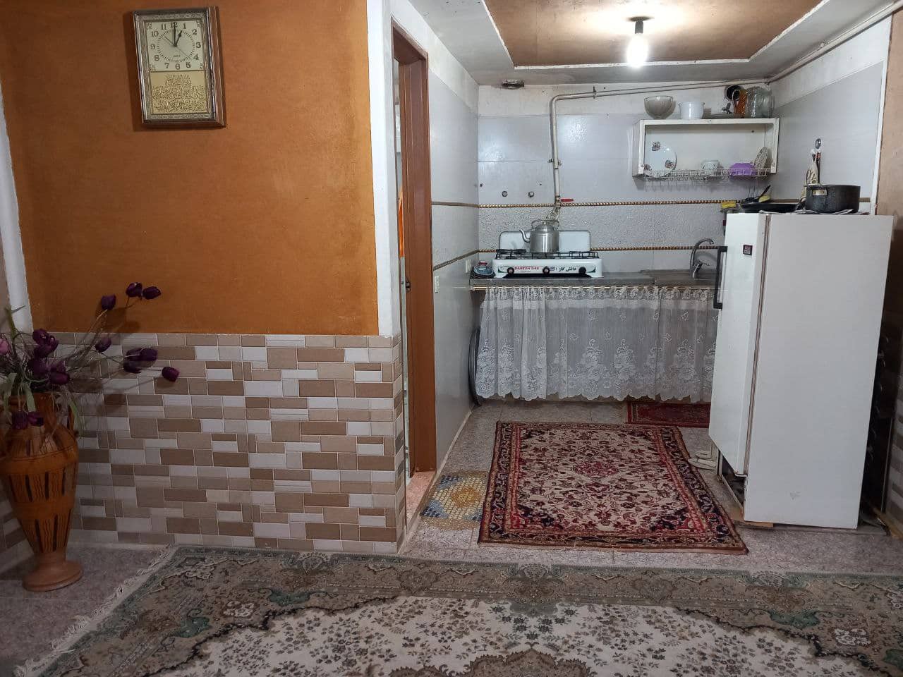 اجاره سوئیت یک خوابه بوم گردی ابیانه 1- 50 متری