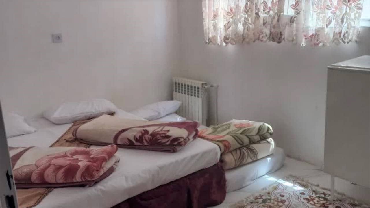 اجاره منزل تکخواب در خیابان امام رضا 12