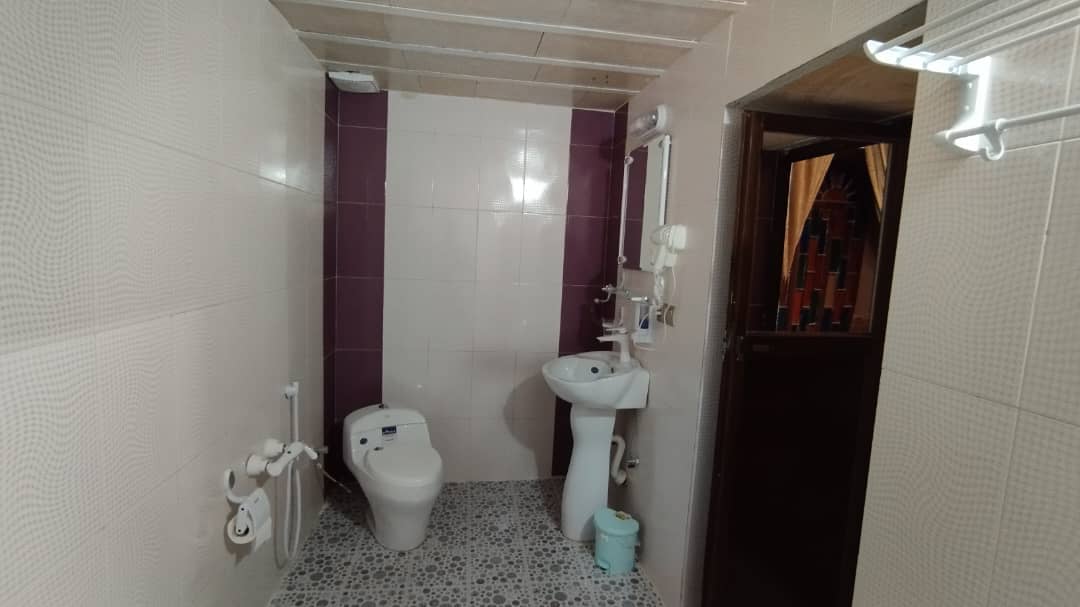 اجاره اتاق بوم گردی در نراق مرکزی - 3