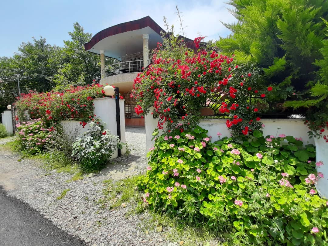 اجاره ویلا استخر سرپوشیده آبگرم در نمک آبرود