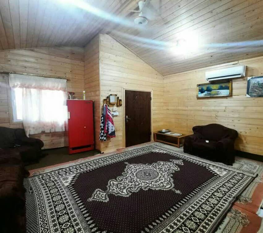 کلبه چوبی جنگلی در نیلاش شاندرمن