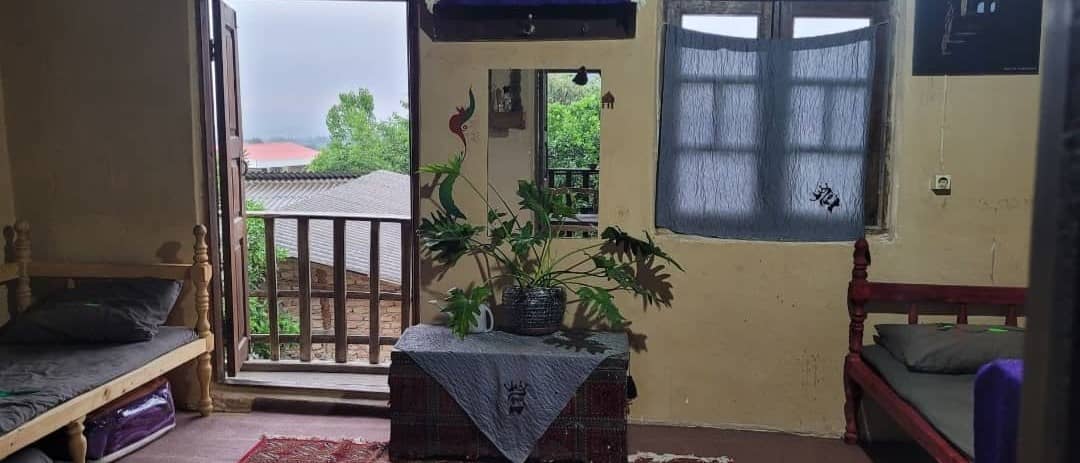 اجاره اتاق سنتی در روستا بالا جاده - هره ماه