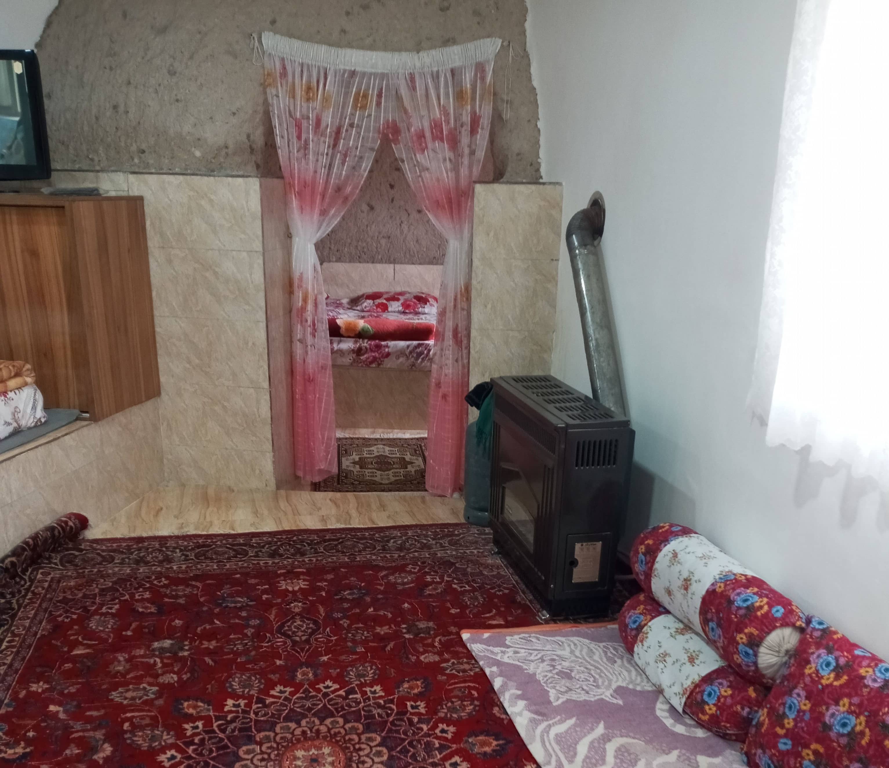 اجاره سوئیت صخره ای در کندوان - تک ستاره