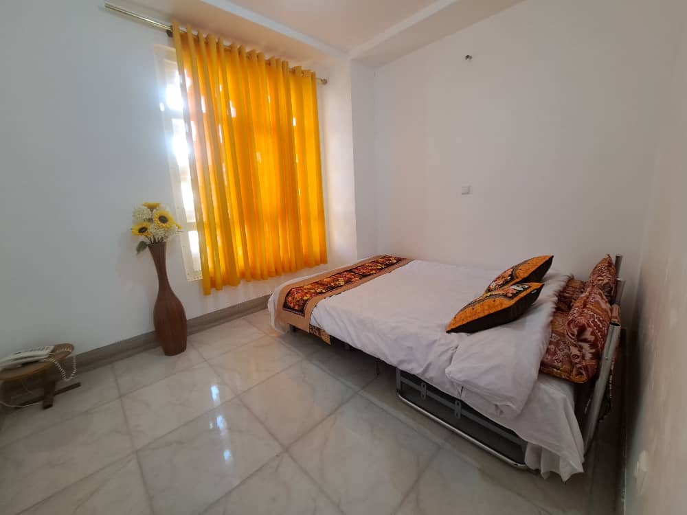 اجاره بوتیک هتل سنتی پنج تخته - فرخنده