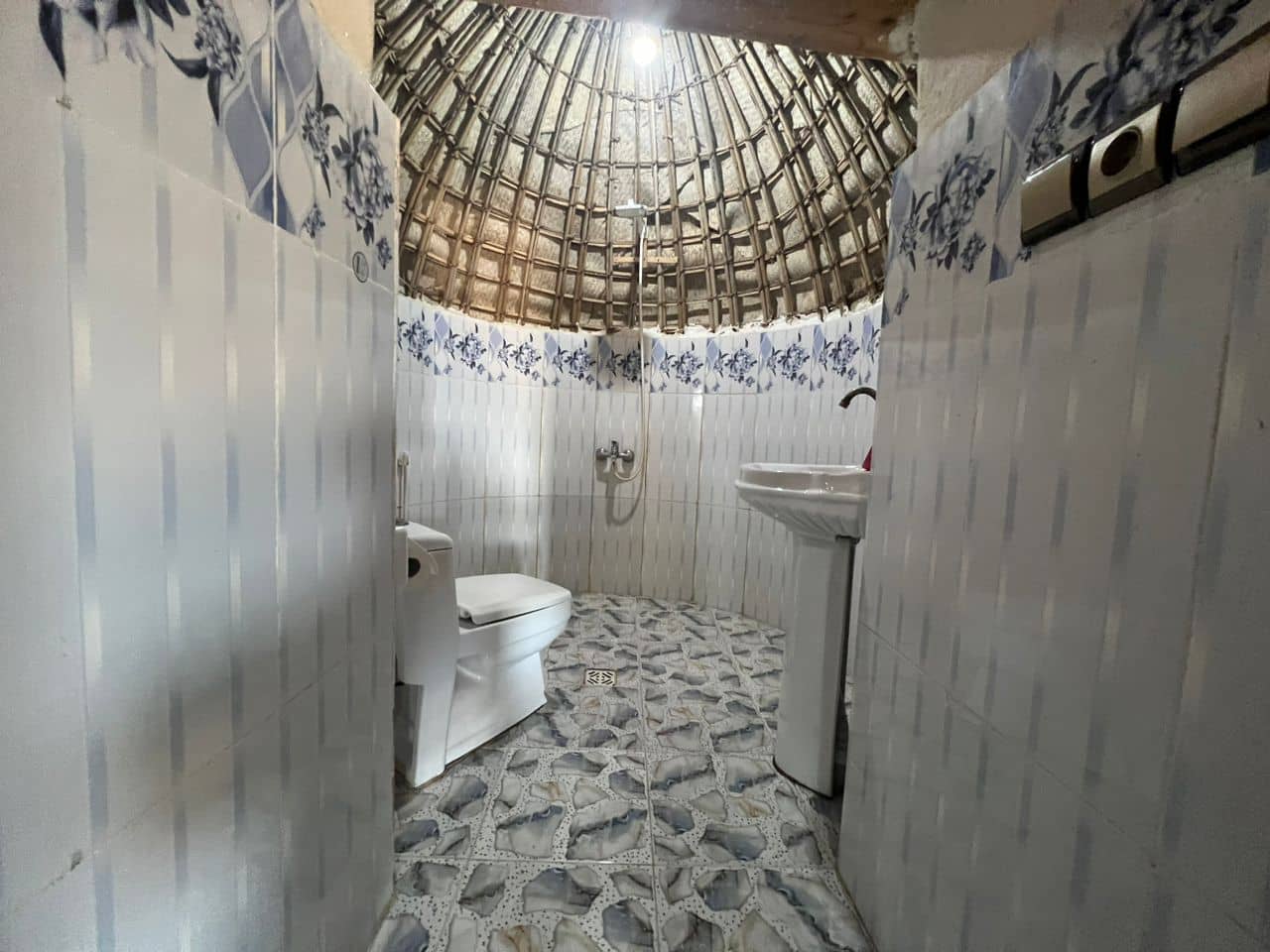 اجاره بومگردی ساحلی در قشم - کلبه 18