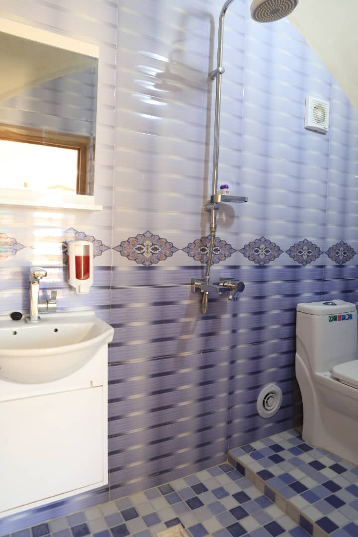 اجاره اقامتگاه در خیابان فاضل نراقی کاشان - دوتخته کوچک