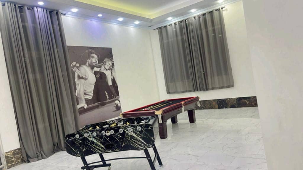 اجاره ویلا استخر سرپوشیده آبگرم در رودهن - عباسی