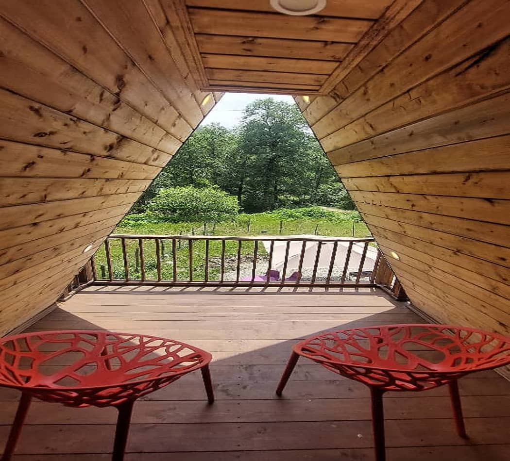 اجاره کلبه سوئیسی در روستای چاری سلمانشهر