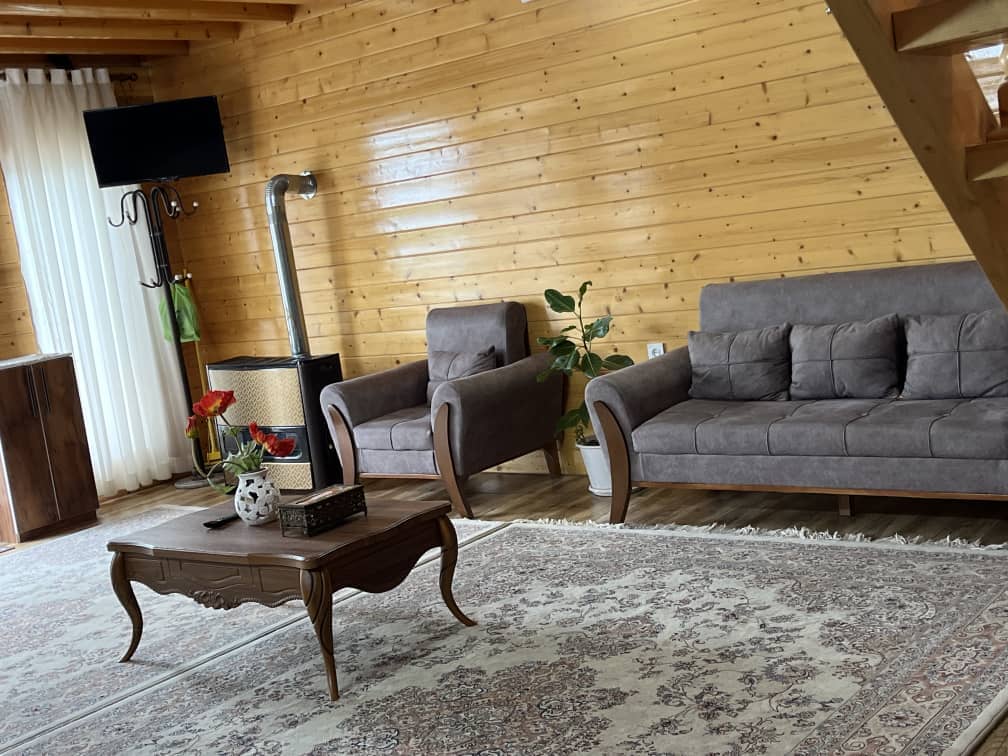 اجاره کلبه سوئیسی جنگلی در روستای گونه کلا شیرگاه