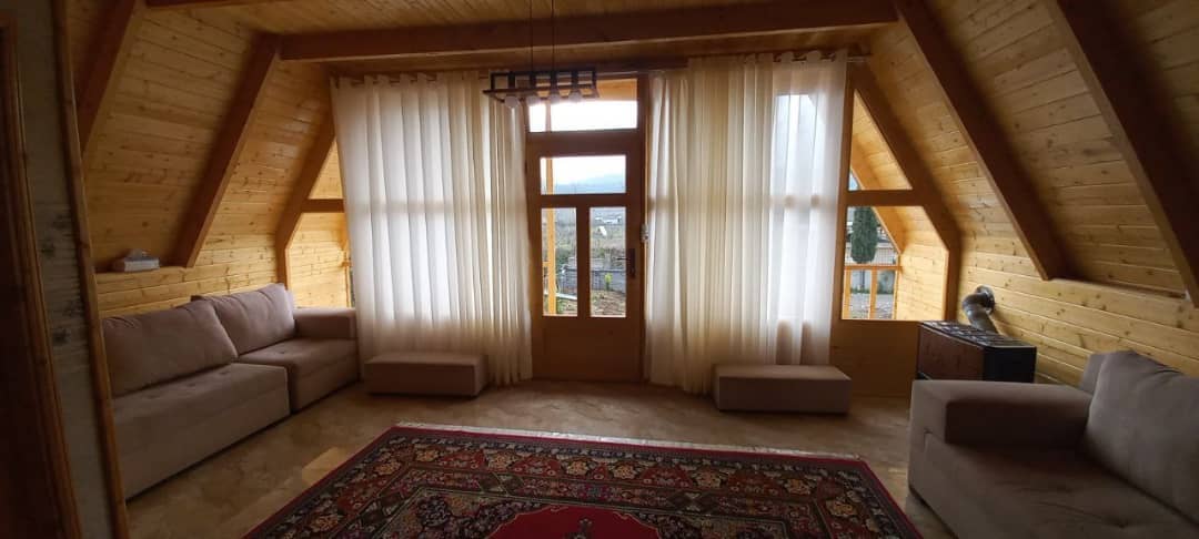 اجاره کلبه سوئیسی جنگلی در هلی خال