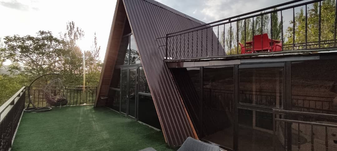 اجاره کلبه سوئیسی جکوزی دار در سمیرم