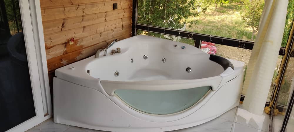 اجاره کلبه سوئیسی جکوزی دار در سمیرم