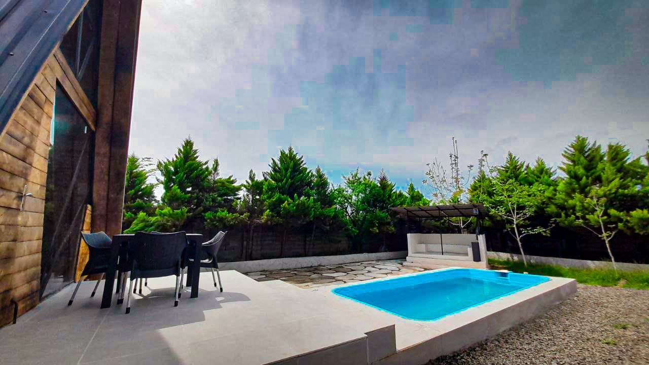 نمایی از حیاط