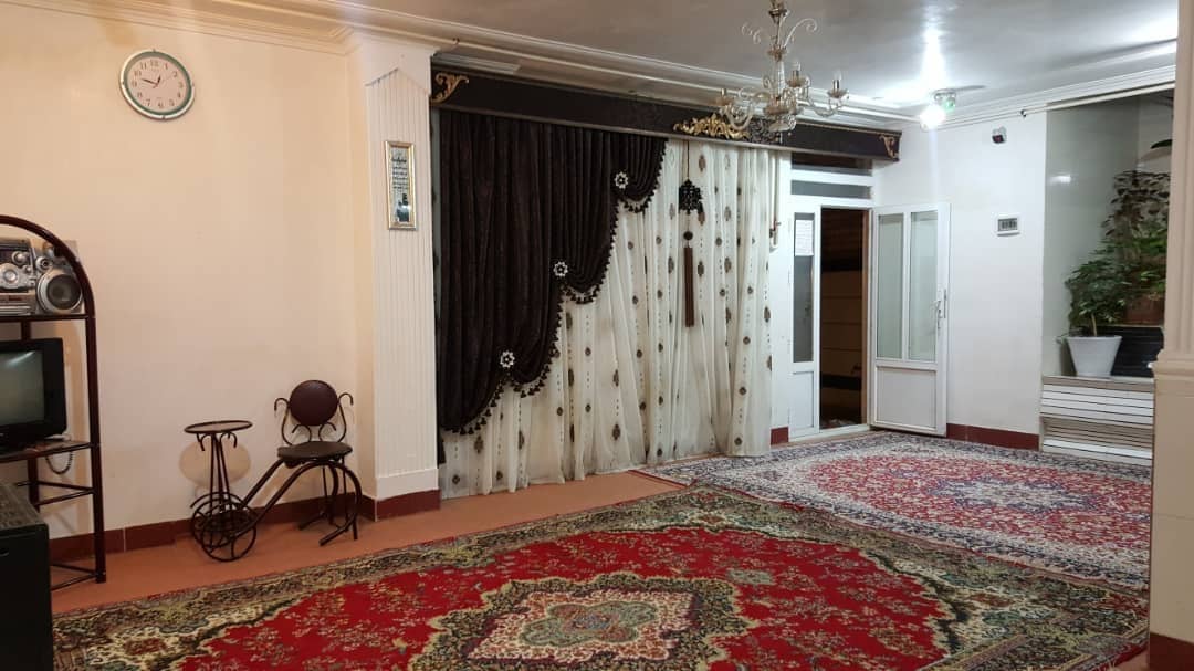 اجاره اقامتگاه سنتی و خانه روستایی در چغاخور بروجن