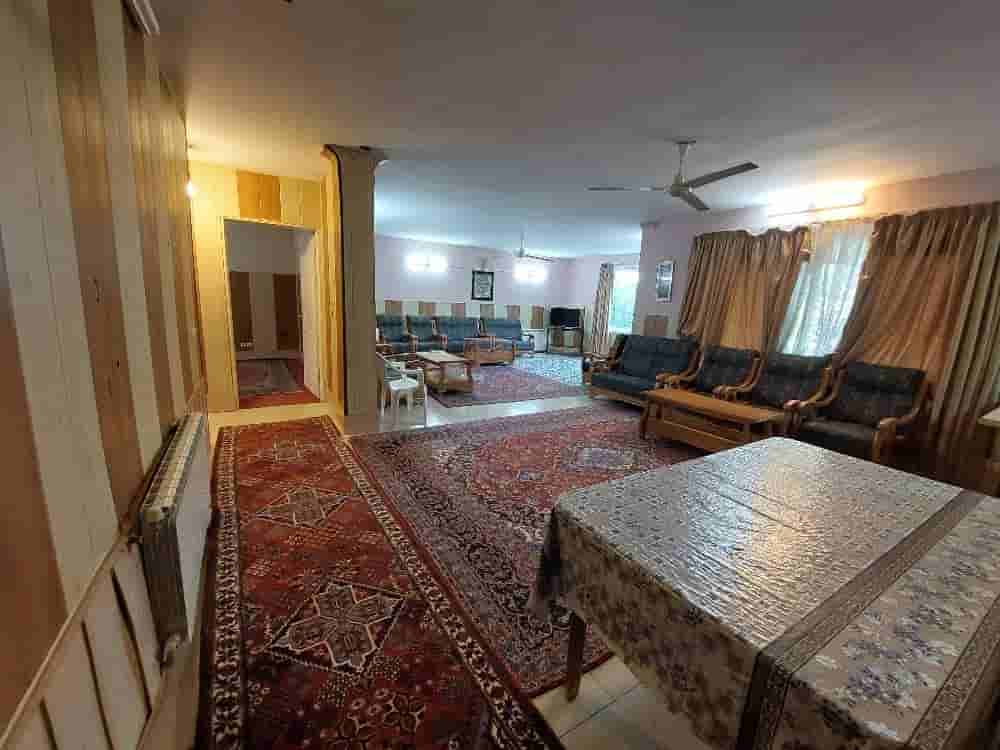 عکس ویلا آپارتمانی دو خوابه در دهکده چادگان - زیر همکف 120 متری