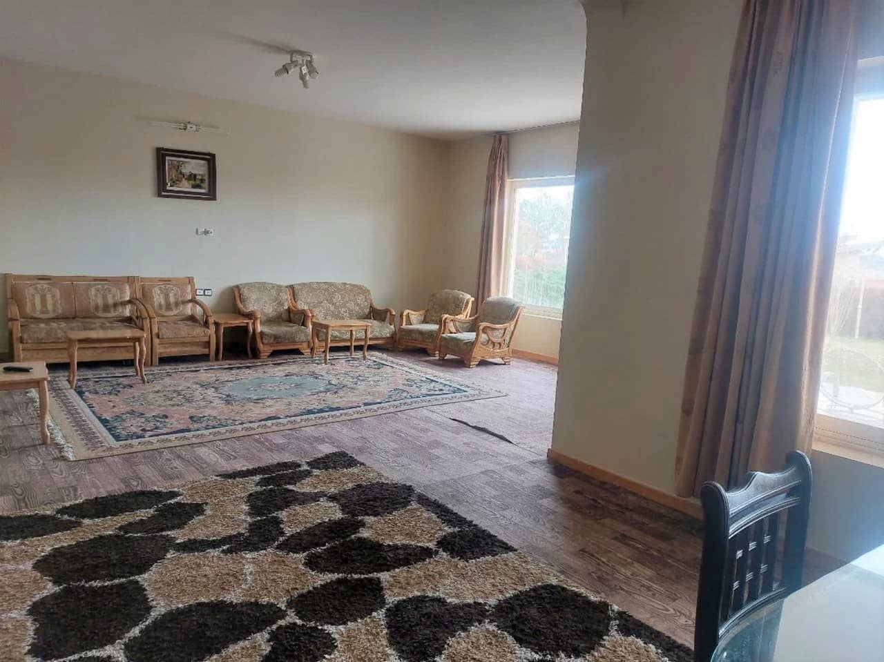 اجاره آپارتمان ویلایی دو خوابه در دهکده چادگان-120 متری